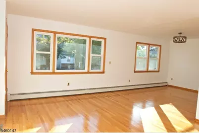 426 Laurita St, Linden, NJ 07036 - Photo 3