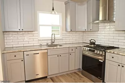 426 Laurita St, Linden, NJ 07036 - Photo 9