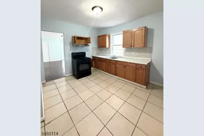 1060 Bond St #1, Elizabeth, NJ 07201 - Photo 5