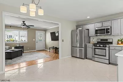 807 Brooklyn Ave, Raritan, NJ 08869 - Photo 7