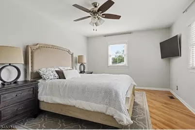 807 Brooklyn Ave, Raritan, NJ 08869 - Photo 17