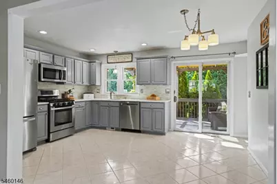 807 Brooklyn Ave, Raritan, NJ 08869 - Photo 5