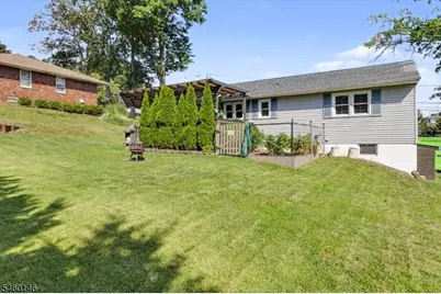 807 Brooklyn Ave, Raritan, NJ 08869 - Photo 39