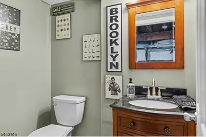 807 Brooklyn Ave, Raritan, NJ 08869 - Photo 29