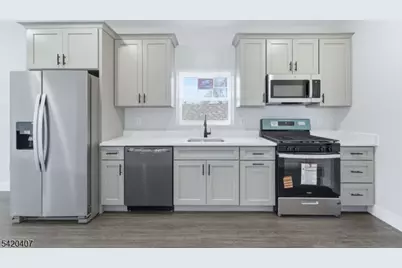 392 S 19th St, Newark, NJ 07103 - Photo 3