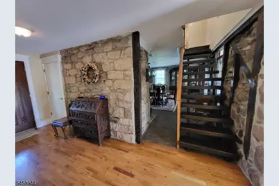 61 Race St, Union Township, NJ 08867 - Photo 7