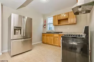 186 N 17th St, East Orange, NJ 07017 - Photo 3