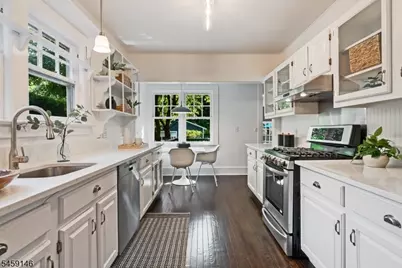 106 Wildwood Ave, Montclair, NJ 07043 - Photo 13
