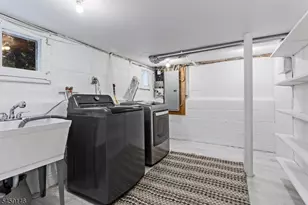106 Wildwood Ave, Montclair, NJ 07043 - Photo 33