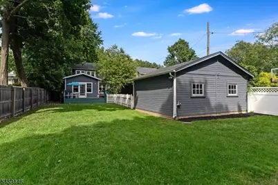 106 Wildwood Ave, Montclair, NJ 07043 - Photo 41