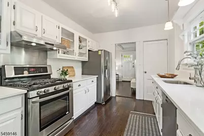 106 Wildwood Ave, Montclair, NJ 07043 - Photo 15