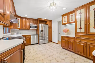 3 Gravel Hill Rd, Kinnelon, NJ 07405 - Photo 9