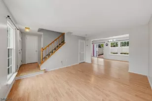 35 Byrnes Ln, Sayreville Boro, NJ 08872 - Photo 7