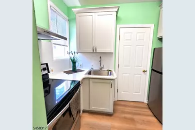 19 1/2 Old Highway 22, Clinton, NJ 08809 - Photo 1