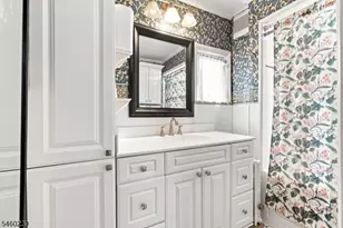345 E Clay Ave, Roselle Park, NJ 07204 - Photo 21
