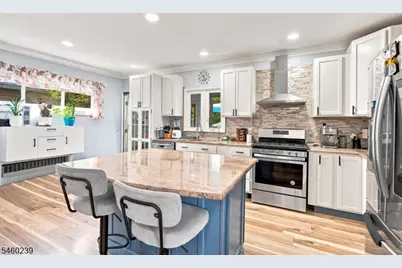 345 E Clay Ave, Roselle Park, NJ 07204 - Photo 3