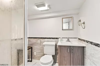 345 E Clay Ave, Roselle Park, NJ 07204 - Photo 31