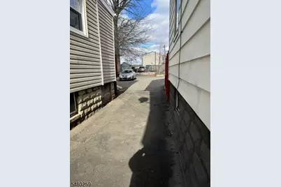 947 Grove St, Elizabeth, NJ 07202 - Photo 27