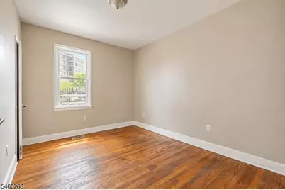 35 Irving Ave, Newark, NJ 07112 - Photo 5