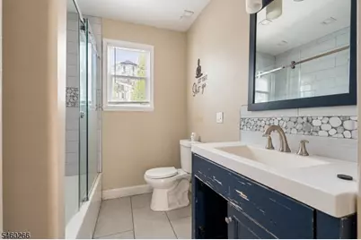 35 Irving Ave, Newark, NJ 07112 - Photo 15