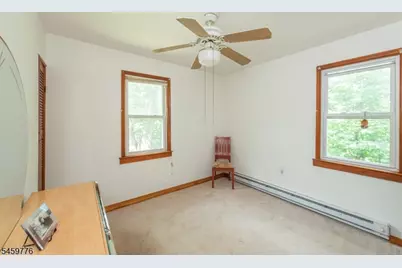 19 Skyland Ave, Wanaque, NJ 07420 - Photo 17