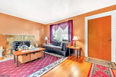 9 Halcyon Pl, Bloomfield, NJ 07003 - Photo 19