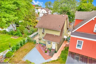 9 Halcyon Pl, Bloomfield, NJ 07003 - Photo 13