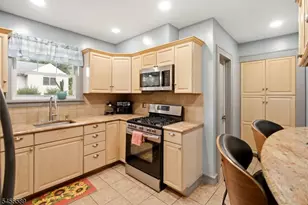 351 Griggs Ave, Teaneck Township, NJ 07666 - Photo 35