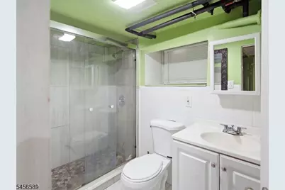 351 Griggs Ave, Teaneck Township, NJ 07666 - Photo 15