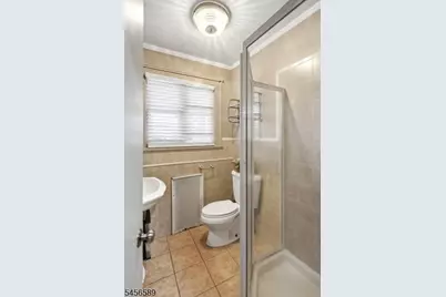 351 Griggs Ave, Teaneck Township, NJ 07666 - Photo 27