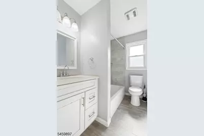 31 Barbara St, Bloomfield, NJ 07003 - Photo 7