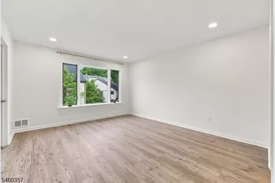 113 Alpine Ct #13, Stanhope, NJ 07874 - Photo 11