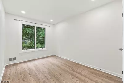 113 Alpine Ct #13, Stanhope, NJ 07874 - Photo 9