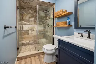 7 Augusta Dr, Vernon, NJ 07462 - Photo 11