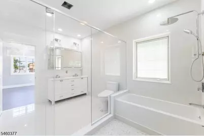 117 Berkley Blvd, Woodbridge Township, NJ 08830 - Photo 29