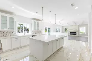 117 Berkley Blvd, Woodbridge Township, NJ 08830 - Photo 5