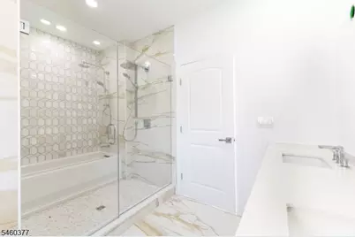 117 Berkley Blvd, Woodbridge Township, NJ 08830 - Photo 17