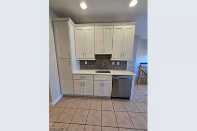 567 Coventry Dr, Nutley, NJ 07110 - Photo 9