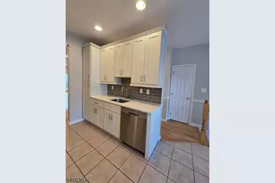 567 Coventry Dr, Nutley, NJ 07110 - Photo 5