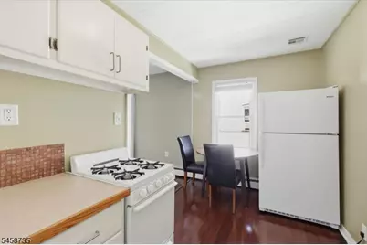 17 Armstrong St, South Bound Brook Boro, NJ 08880 - Photo 5