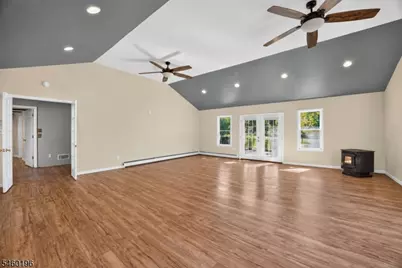 76 Glen Rd, Wantage, NJ 07461 - Photo 5