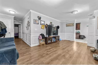 319 Harrison Ave, Garfield, NJ 07026 - Photo 15