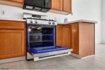 706 Dawson Pl, Hanover Township, NJ 07981 - Photo 11