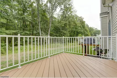 215 Raymound Blvd, Parsippany, NJ 07054 - Photo 23