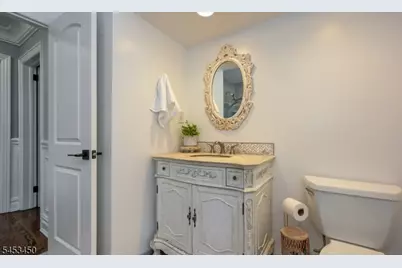 34 Grandview Dr, Wayne, NJ 07470 - Photo 25