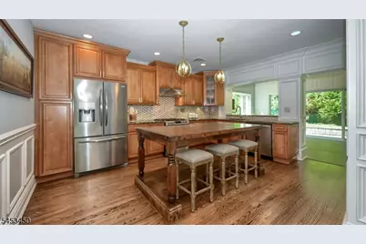 34 Grandview Dr, Wayne, NJ 07470 - Photo 11