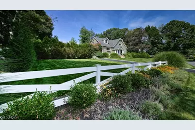 34 Grandview Dr, Wayne, NJ 07470 - Photo 45