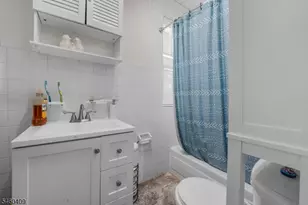 130 Garfield Ave, Lodi, NJ 07644 - Photo 9