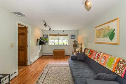 211 Rexland Dr, Boonton Town, NJ 07005 - Photo 9