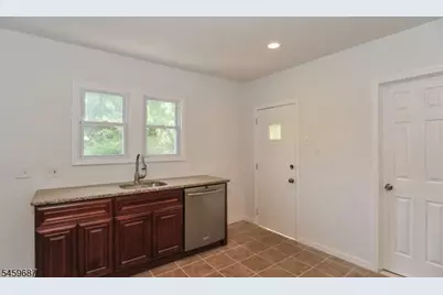 280 Seneca Pl #2, Plainfield, NJ 07062 - Photo 7